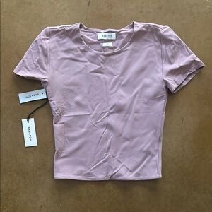 NWT Aritzia Babaton Contor Crew T-shirt in size S, color Claremont